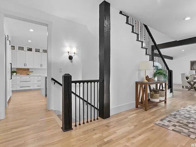 Hardwood entry staircase