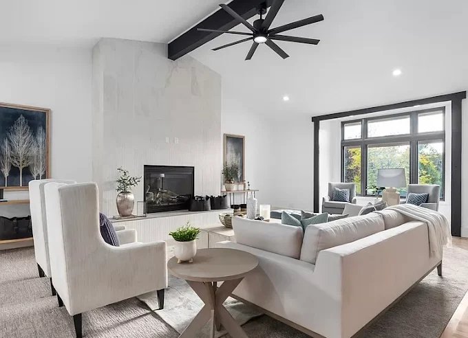 Vaulted living room fireplace